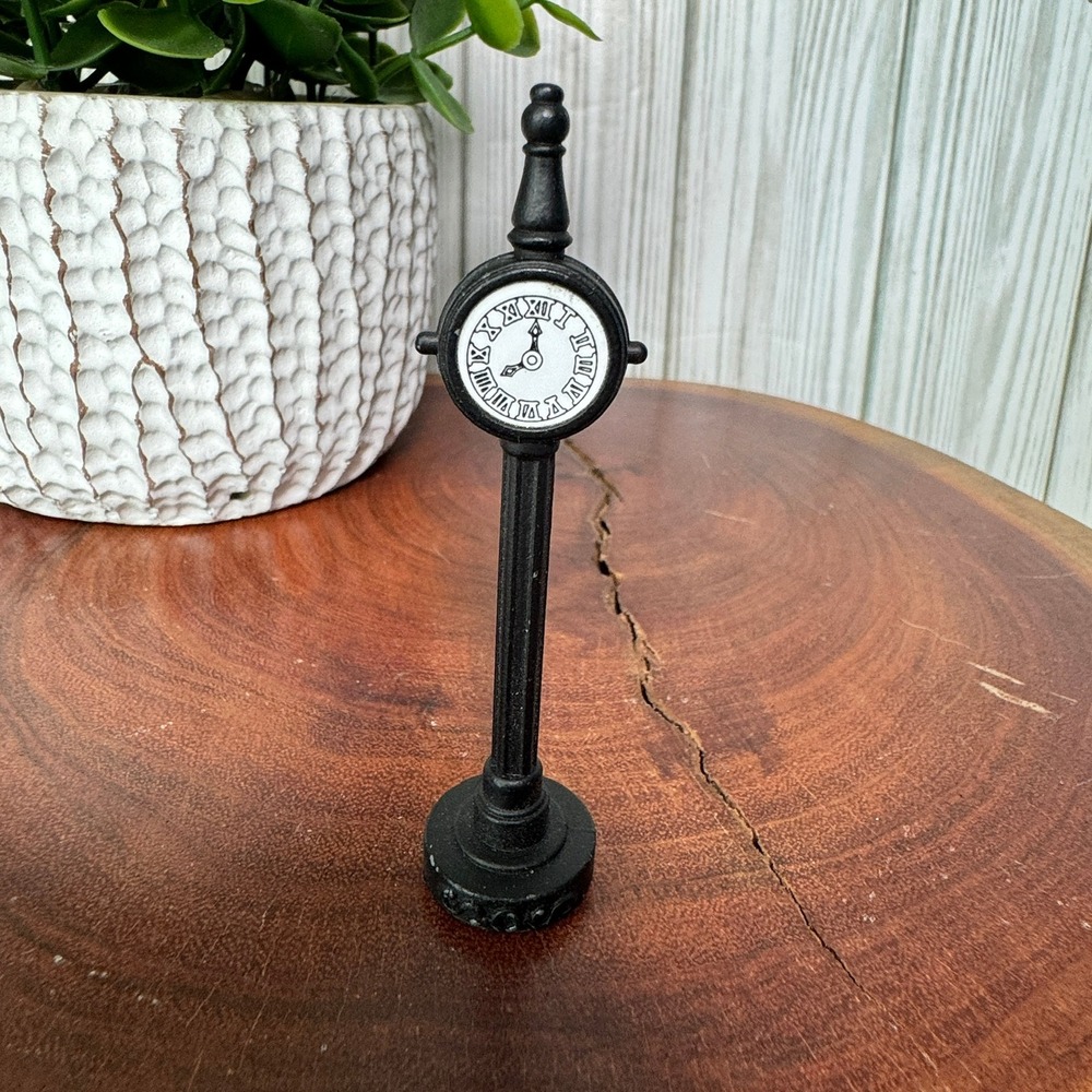 Dept 56 Town Clock 51101 Black Metal Christmas Village 3.25"